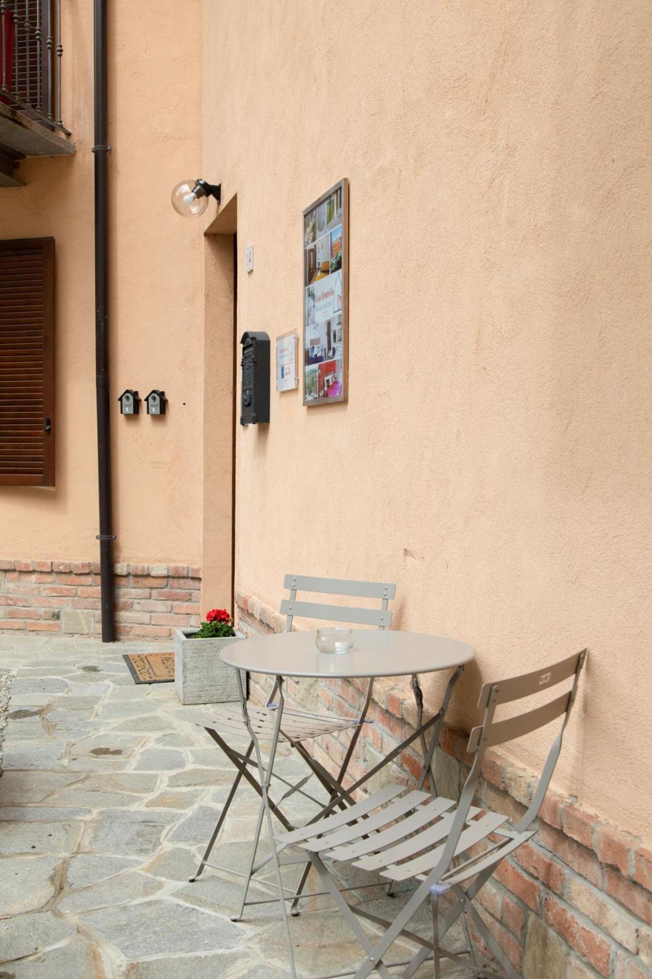 Casa Graziella - la casetta Portacomaro Esterno foto